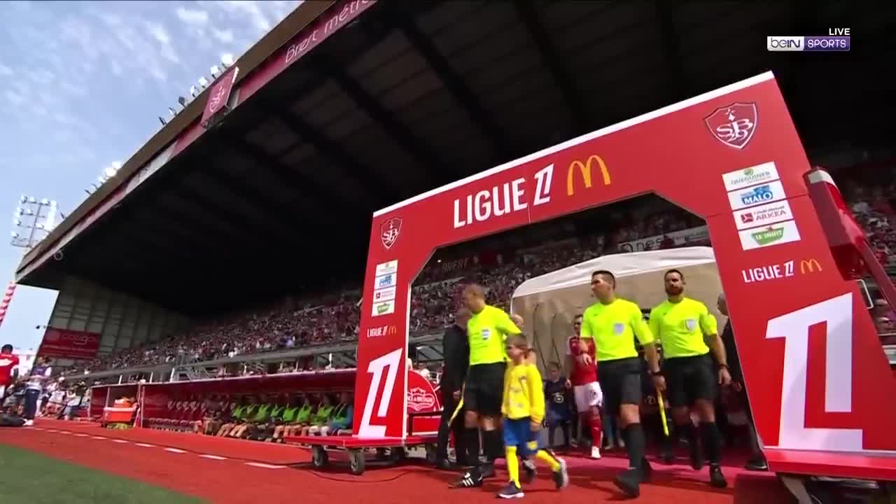 里尔在对战布雷斯特的比赛中获胜