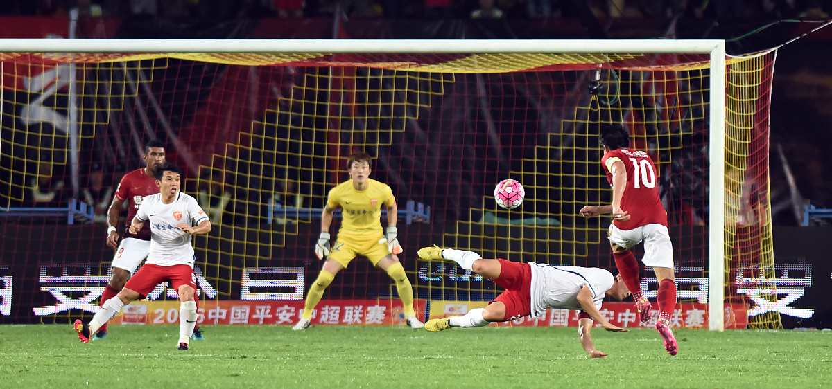 热那亚前锋连斩两球,成为球队希望 热那亚前锋连斩两球,成为球队希望