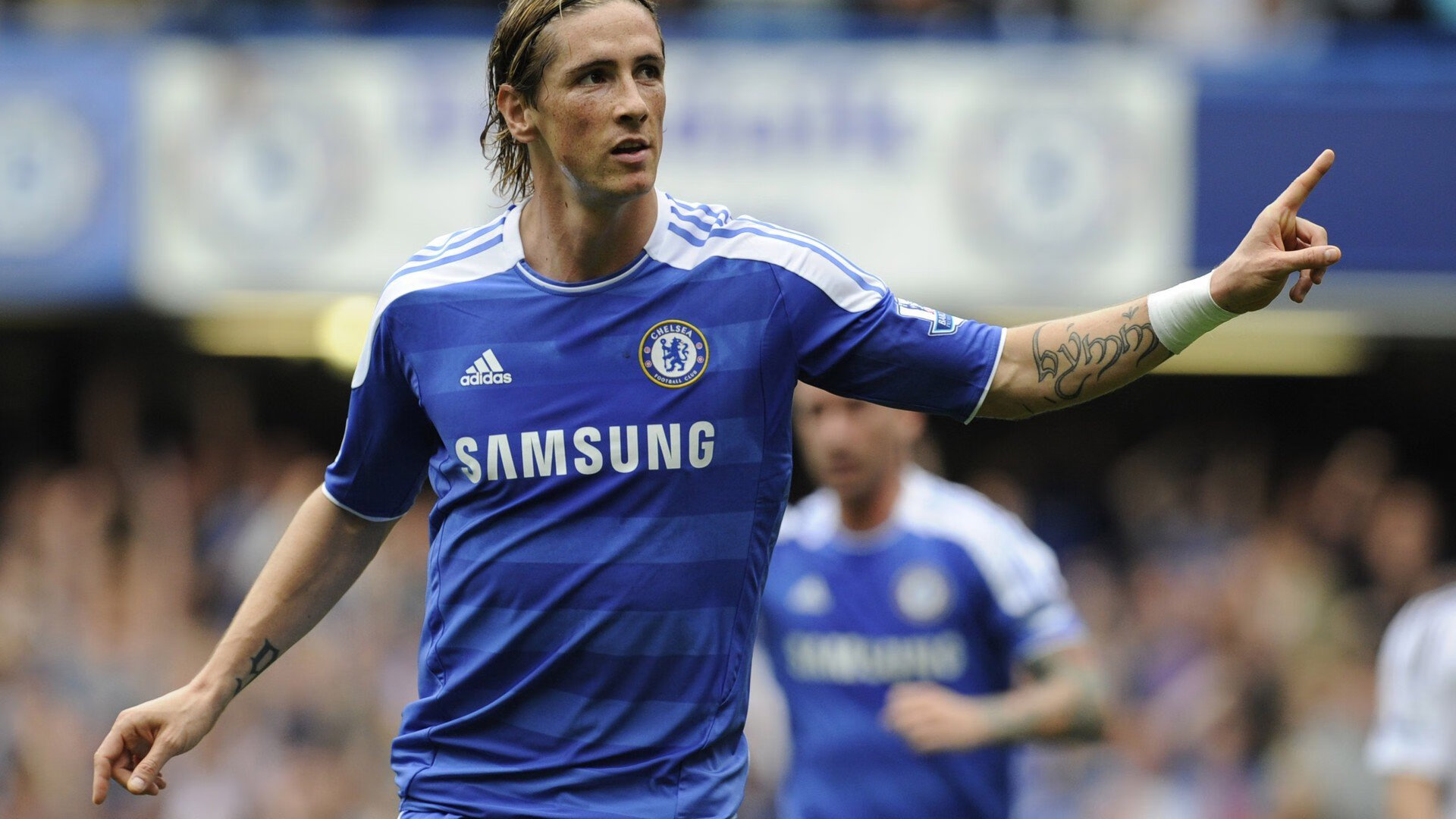 小贾伦统治级攻防撕裂防线，新疆队末节风暴逆转魔术